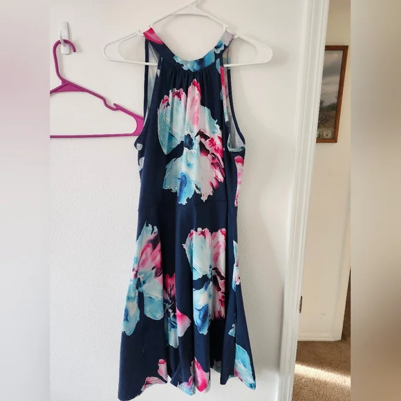 Large (10-14) Women's professional clothes - Picture 11 of 12